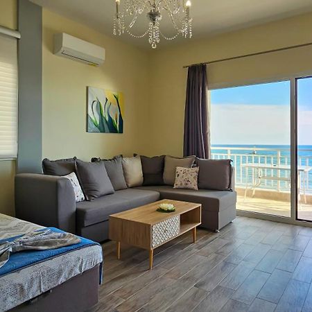 Hara Apartment In Front Of The Beach Paralia Katerinis Exterior photo
