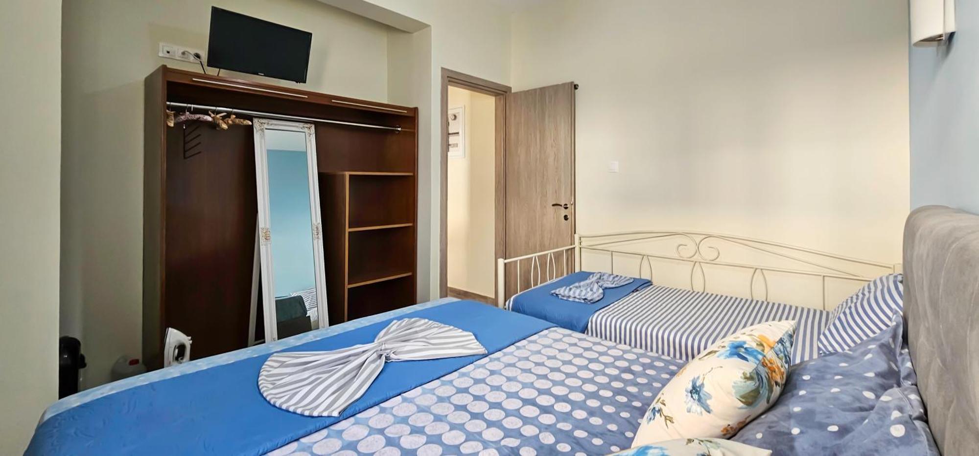 Hara Apartment In Front Of The Beach Paralia Katerinis Exterior photo